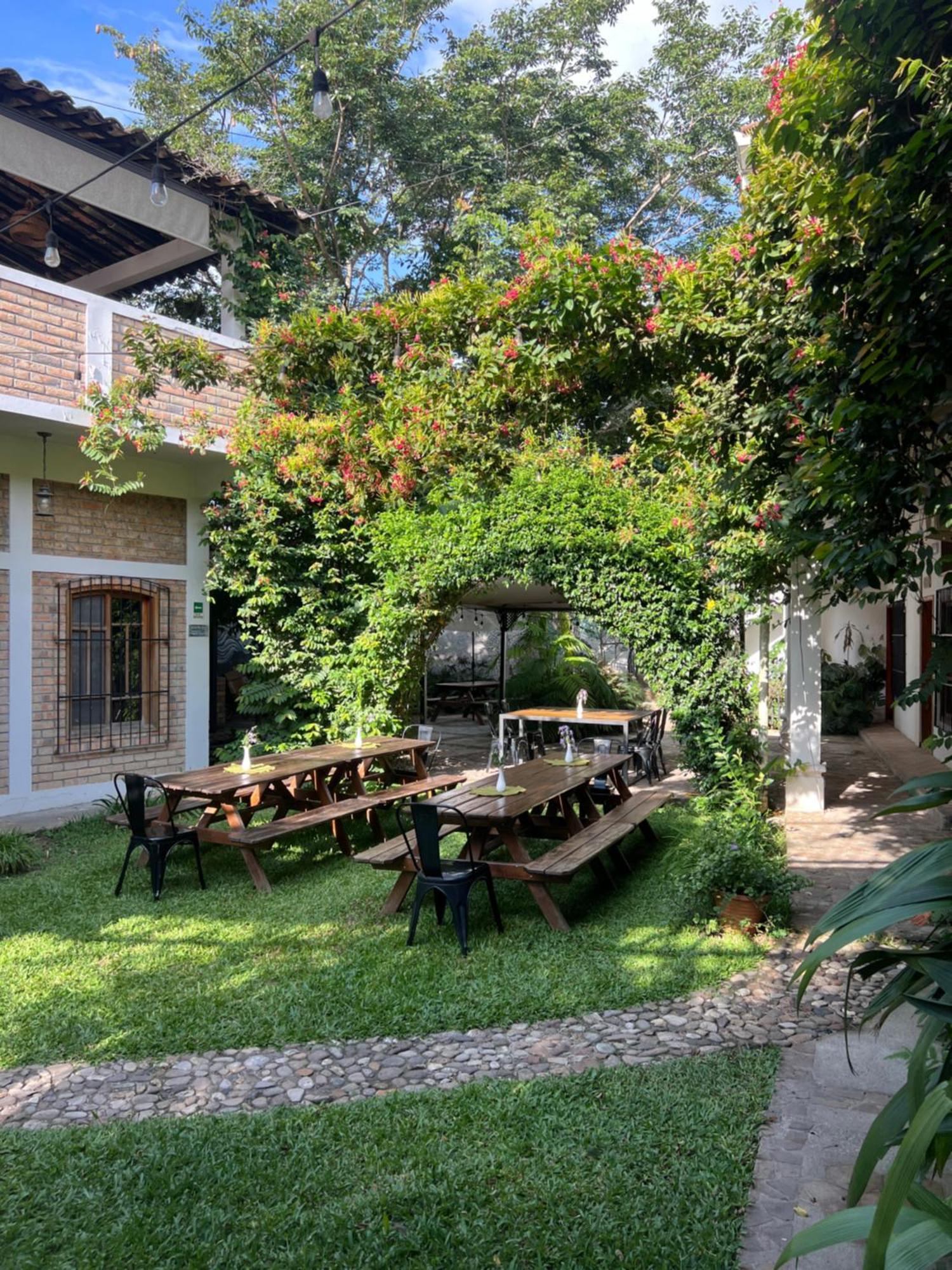 Jardin Cafe Hotel & Restaurant Gracias Exterior photo